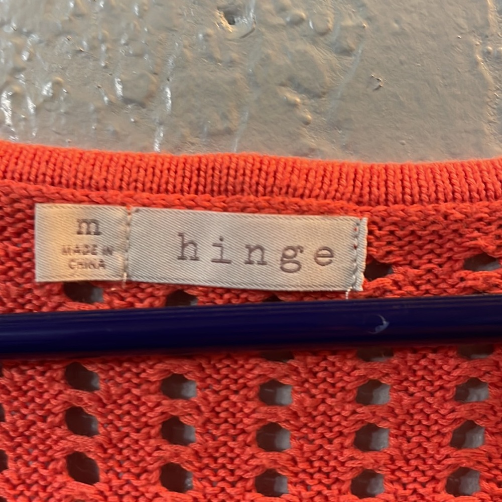 Hinge sweater - Picture 2 of 3